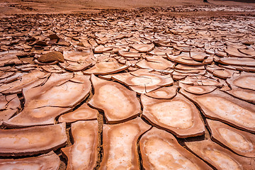 Image showing Cracked ground in Valle de la muerte desert, San Pedro de Atacam