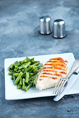 Image showing chicken breast with bean