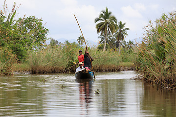 Image showing Life in madagascar countryside on river