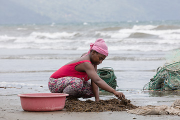 Image showing Native Malagasy fishermen fishing on sea, Madagascar