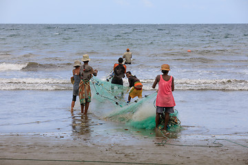 Image showing Native Malagasy fishermen fishing on sea, Madagascar