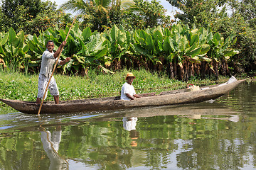 Image showing Life in madagascar countryside on river