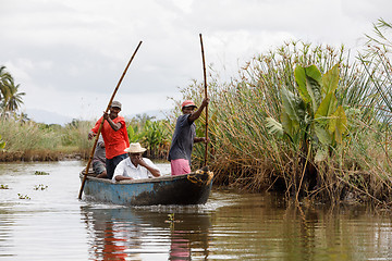 Image showing Life in madagascar countryside on river