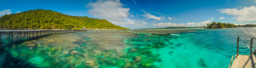 Image showing Clear water near island