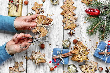 Image showing Christmas cookies with gift
