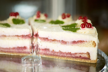 Image showing pieces of cake on stand