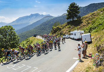 Image showing The Peloton on Col d'Aspin - Tour de France 2015