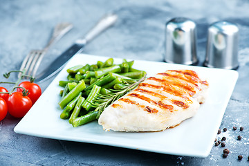 Image showing chicken breast with bean