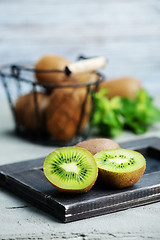 Image showing kiwi