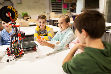 Image showing happy children with 3d printer at robotics school