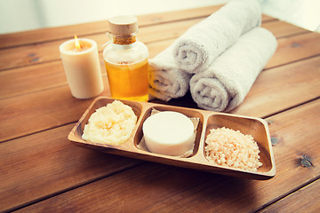 Image showing close up of soap, himalayan salt and scrub in bowl