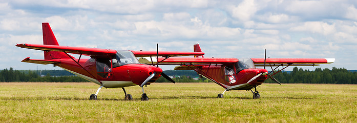 Image showing two airplane on the ground