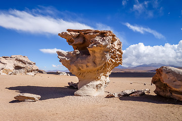 Image showing Arbol de Piedra in Siloli desert, sud Lipez reserva, Bolivia