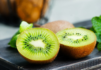 Image showing kiwi