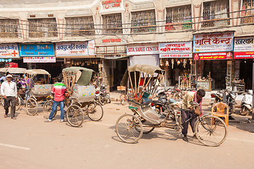 Image showing Rickshaws at Dasaswamedh Ghat