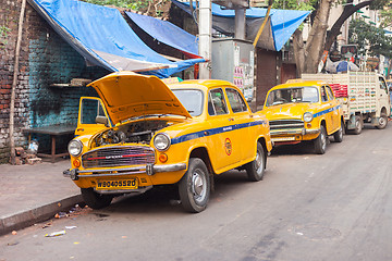 Image showing Taxis, Sudder Street, Kolkata (Calcutta)