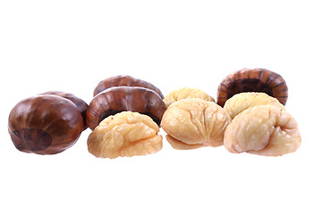 Image showing fresh edible chestnuts