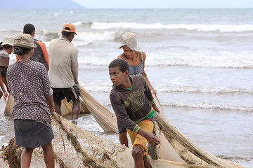 Image showing Native Malagasy fishermen fishing on sea, Madagascar