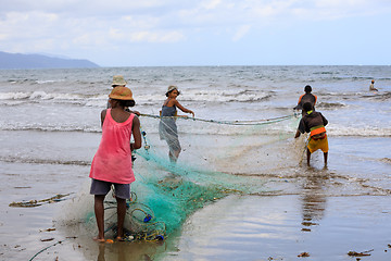 Image showing Native Malagasy fishermen fishing on sea, Madagascar