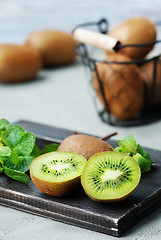 Image showing kiwi