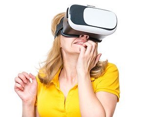 Image showing Woman in VR glasses