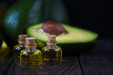 Image showing Oil of avocado