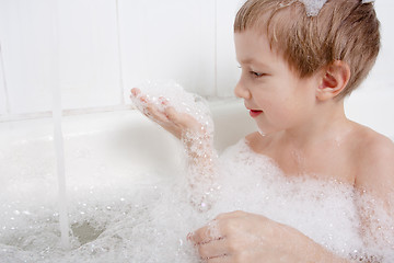 Image showing baby bathed with foam