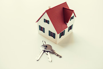 Image showing close up of home model and house keys