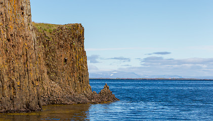 Image showing On the edge of the cliff - Iceland