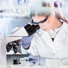 Image showing Female health care researchers working in scientific laboratory.