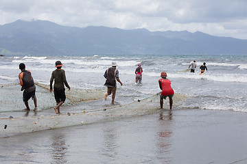 Image showing Native Malagasy fishermen fishing on sea, Madagascar