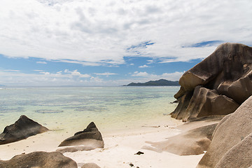 Image showing rocks on seychelles island beach in indian ocean