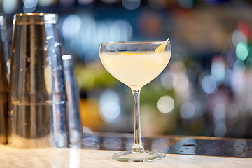 Image showing glass of cocktail at bar