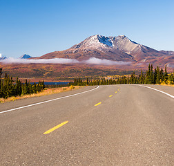 Image showing Highway Curve Wilderness Road Alska Mountain Landscape