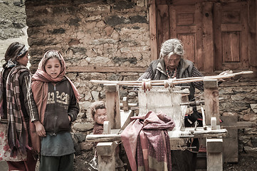 Image showing Weaving outside in Nepal