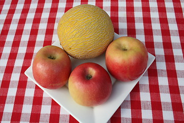 Image showing Melon and apples
