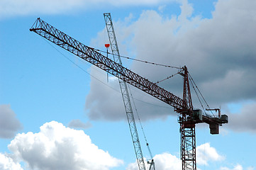 Image showing Tall crane.