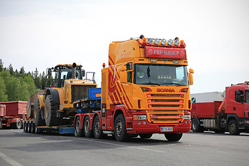 Image showing Scania G580 Semi Heavy Transport at Truck Stop