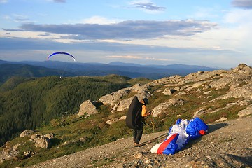 Image showing Paragliding