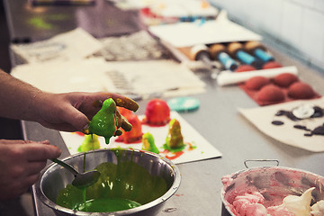 Image showing Manual cakes production