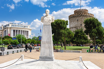 Image showing White Tower and admiral Votsis statue, Thessaloniki, Greece