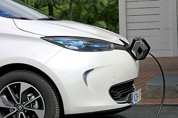 Image showing Renault Zoe Electric Car Charging