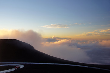 Image showing Street to Mauna-Kea-Observatory, Hawaii, USA