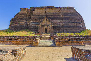 Image showing Mingun Pahtodawgyi Temple in Mandalay