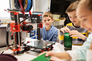 Image showing happy children with 3d printer at robotics school