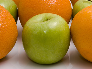 Image showing Oranges and Apples