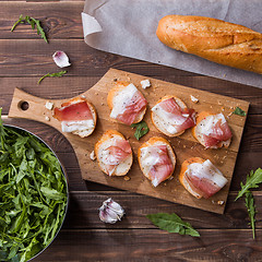 Image showing Sandwiches , bacon on cutting board