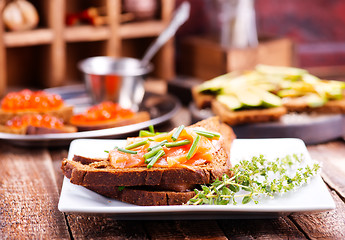 Image showing bread with salmon