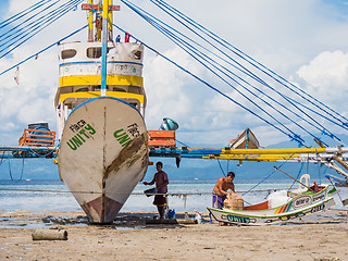 Image showing Fishermen in The Philippines