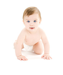 Image showing crawling baby boy